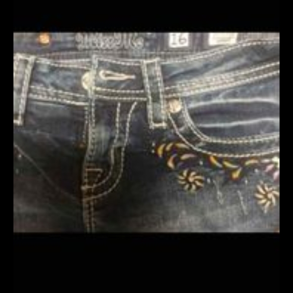Miss Me Peace, Doves, Sun Jean Shorts Girls Size 16 - Picture 2 of 5